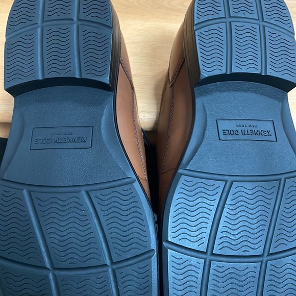 Kenneth Cole New York - Leather Loafer Shoes - Picture 6 of 7